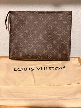 Louis Vuitton Monogram Canvas Toiletry 26 Pouch- Authentic